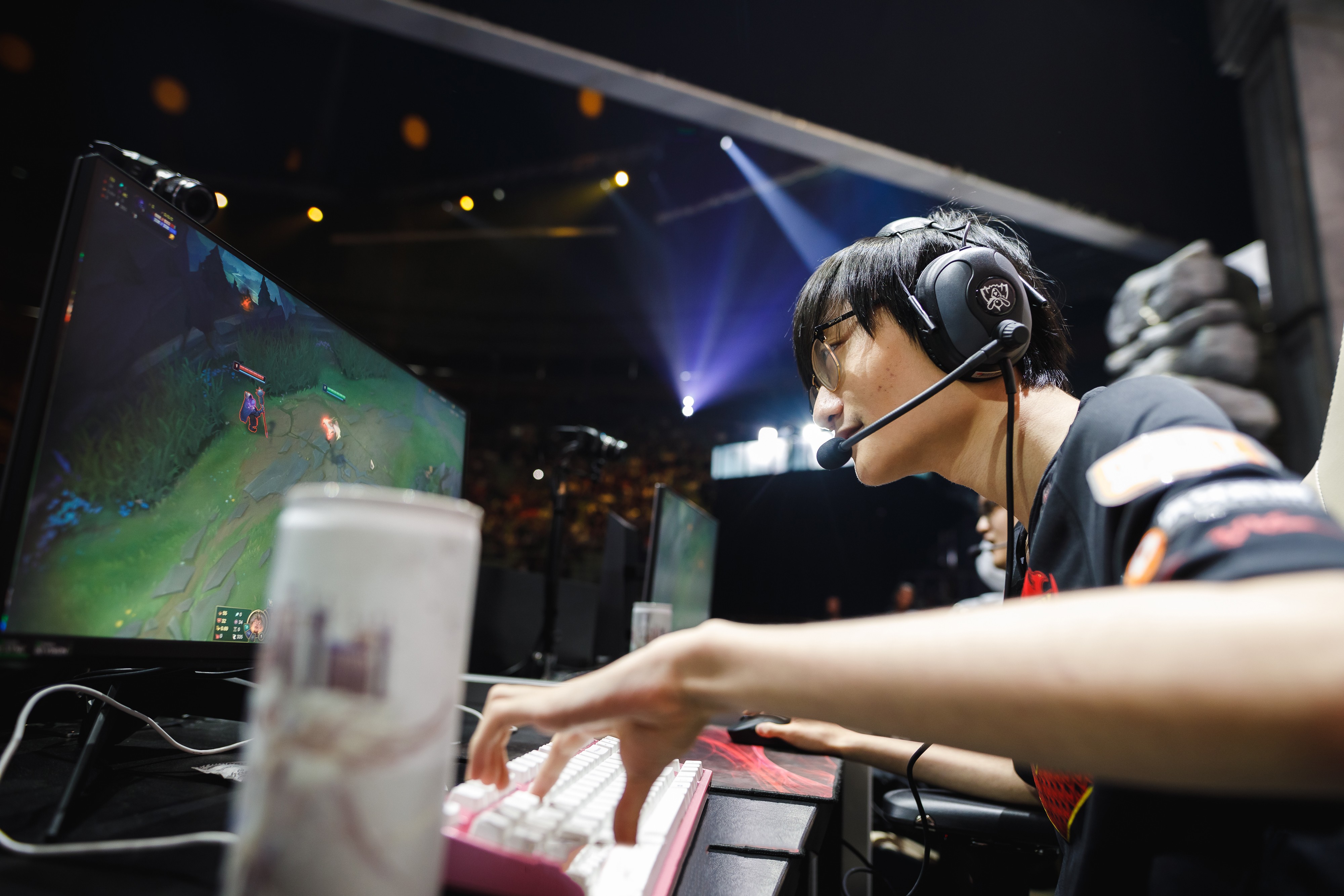 Doinb迎来七赛季高光表现，G2球迷沸腾！的简单介绍